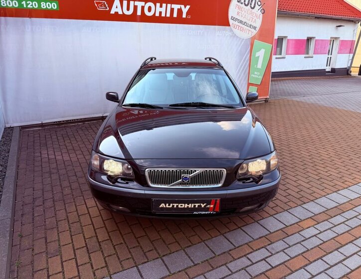 Volvo V70 Kombi 2,4 l 120 kw