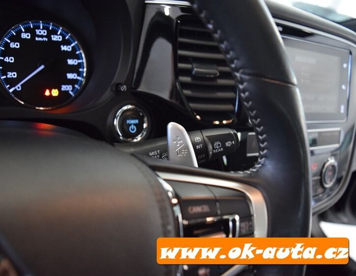 Mitsubishi Outlander SUV 0,0 0