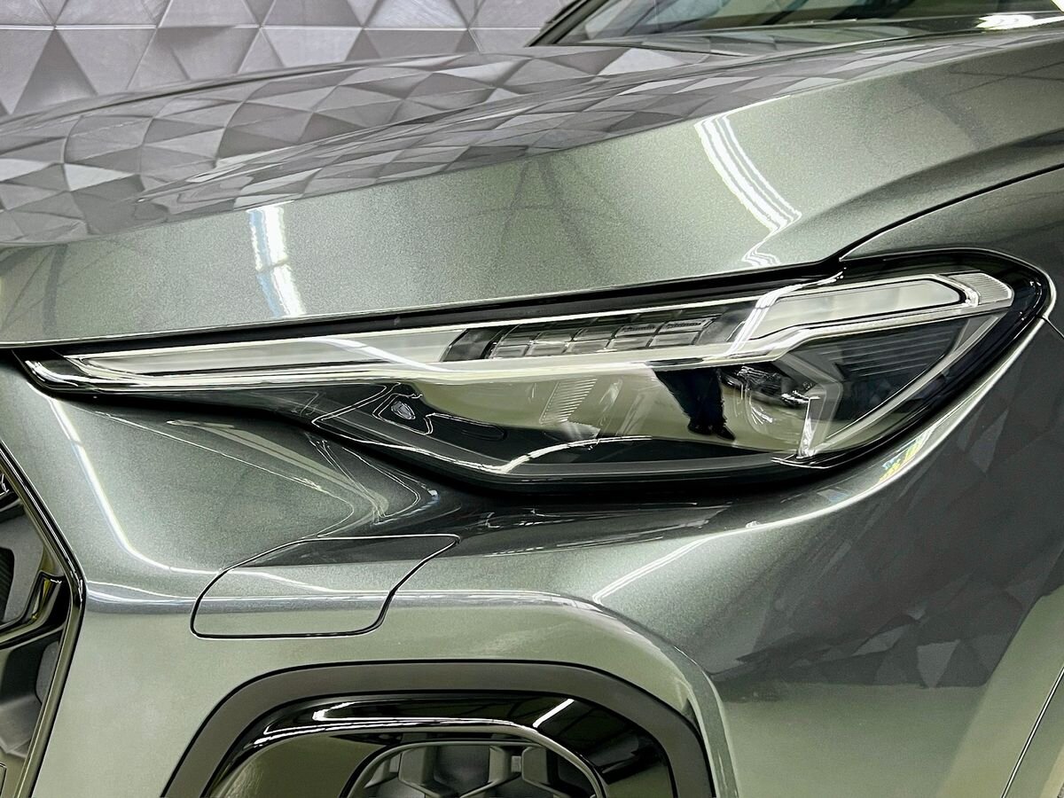 Audi Q5 SUV 2,0 l 150 kw