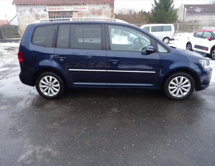 Volkswagen Touran MPV 1,2 l 77 kw