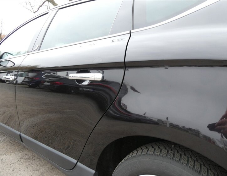 Lancia Delta Hatchback 1,4 l 88 kw