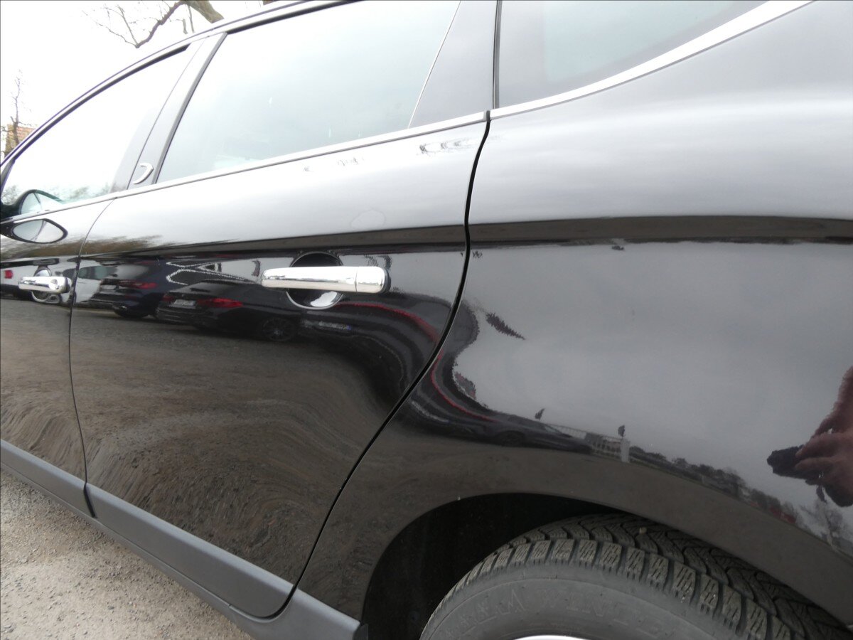 Lancia Delta Hatchback 1,4 l 88 kw