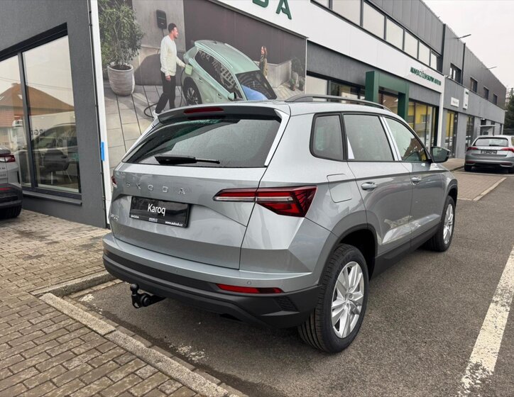 Škoda Karoq SUV 1,5 l 110 kw