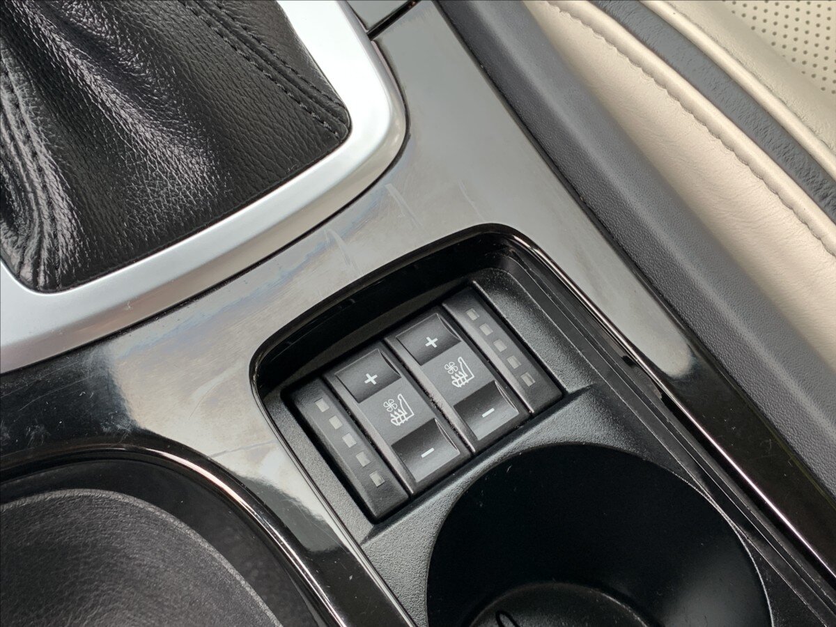 Ford Mondeo Kombi 2,0 l 120 kw