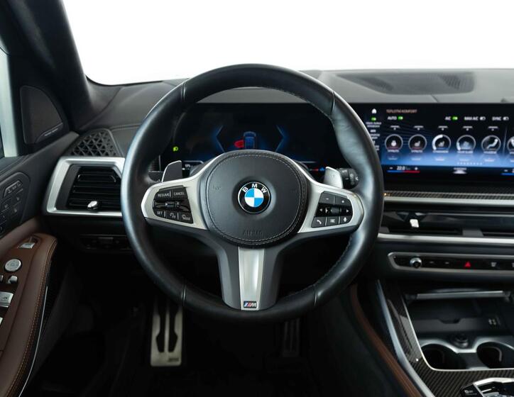BMW X7 13