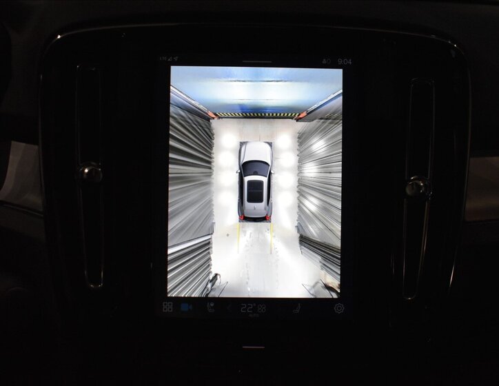 Volvo EX40 SUV 0,0 325 kw