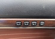 Toyota Land Cruiser SUV / Terénní 4,5 l 186 kw