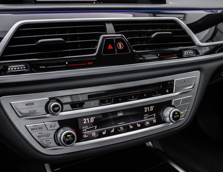 BMW Řada 7 Sedan 3,0 l 294 kw