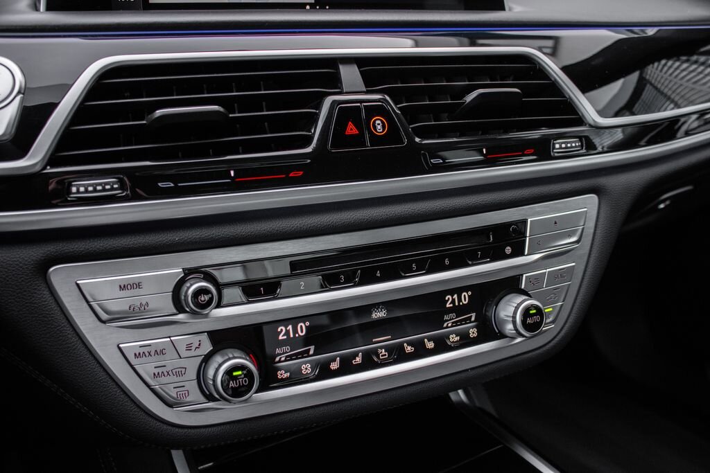 BMW Řada 7 Sedan 3,0 l 294 kw