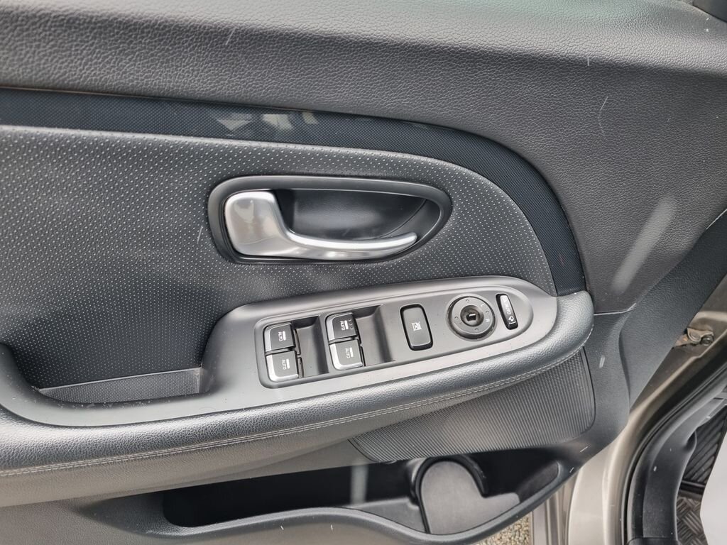 KIA Carens MPV 1,6 l 99 kw