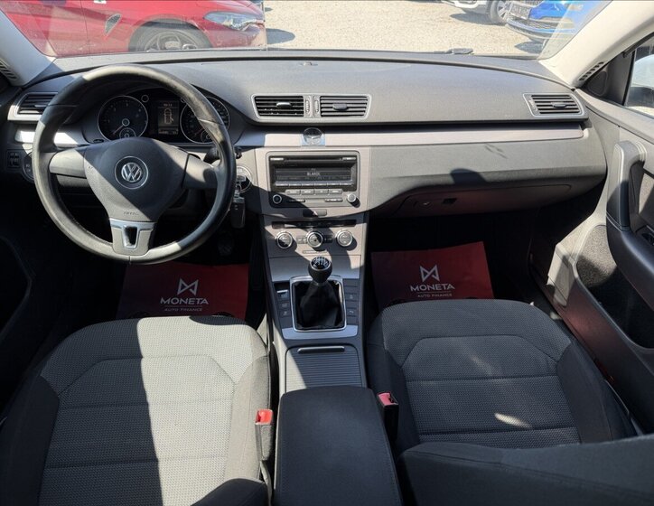 Volkswagen Passat Kombi 2,0 l 103 kw