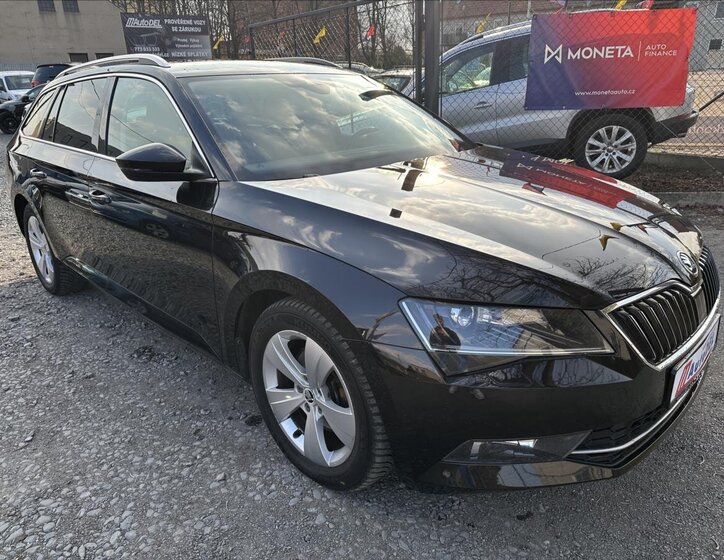 Škoda Superb Kombi 2,0 l 140 kw