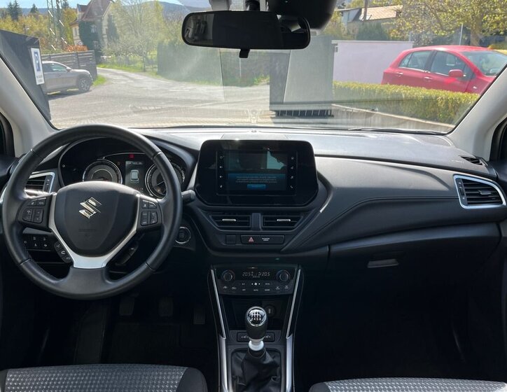 Suzuki S-Cross SUV / Terénní 1,4 l 95 kw