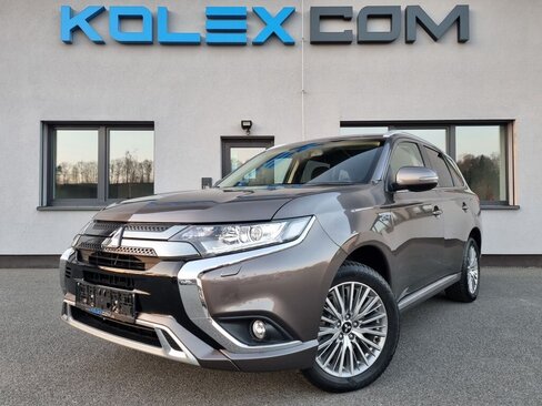 Mitsubishi Outlander SUV 2,4 l 165 kw