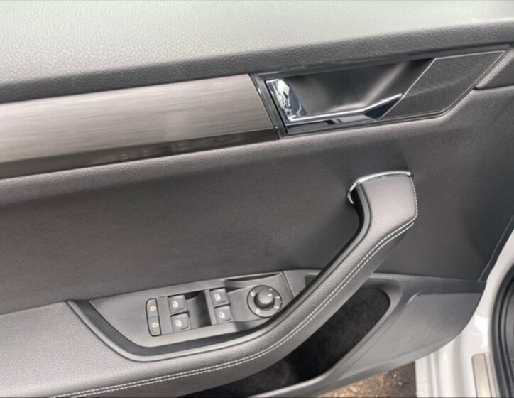 Škoda Superb Liftback 2,0 l 147 kw