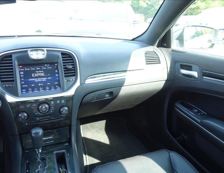 Lancia Thema Sedan / Limuzína 3,0 l 140 kw