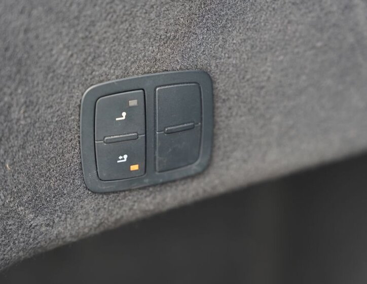 Audi A8 Sedan / Limuzína 3,0 l 213 kw