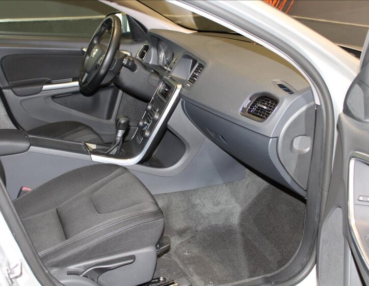 Volvo V60 Kombi 1,6 l 84 kw