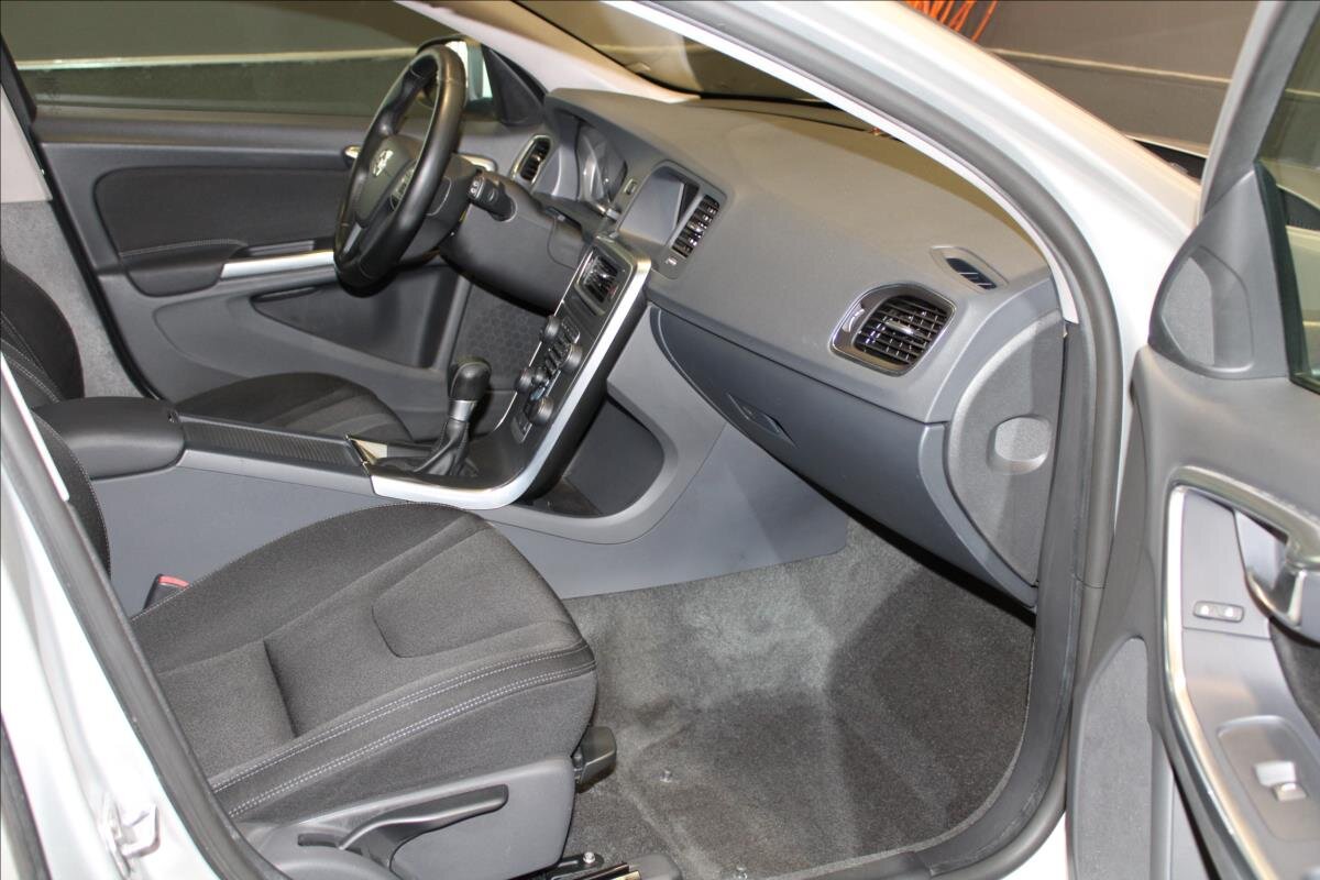 Volvo V60 Kombi 1,6 l 84 kw