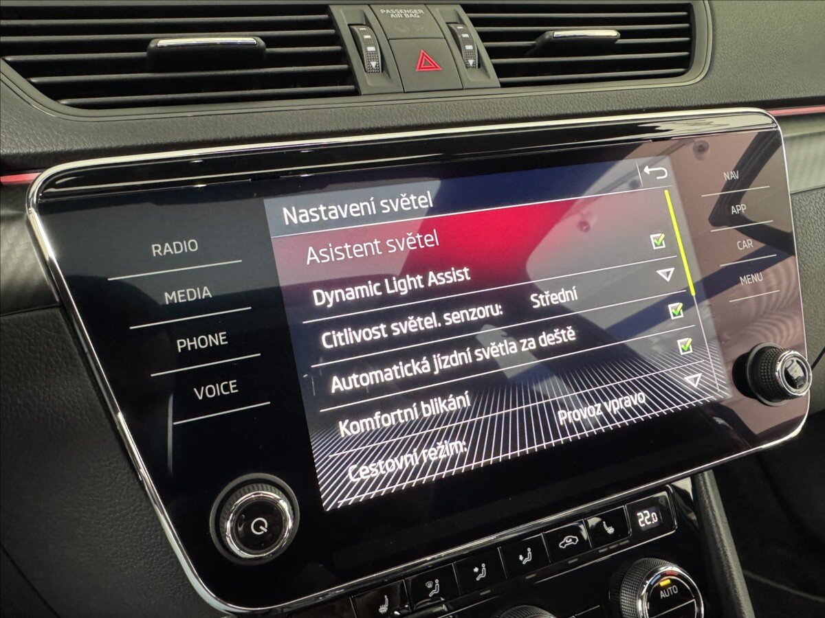 Škoda Superb Kombi 2,0 l 140 kw