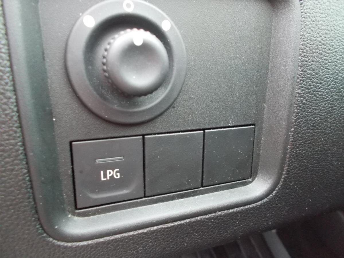 Dacia Duster SUV 999,0 67 kw