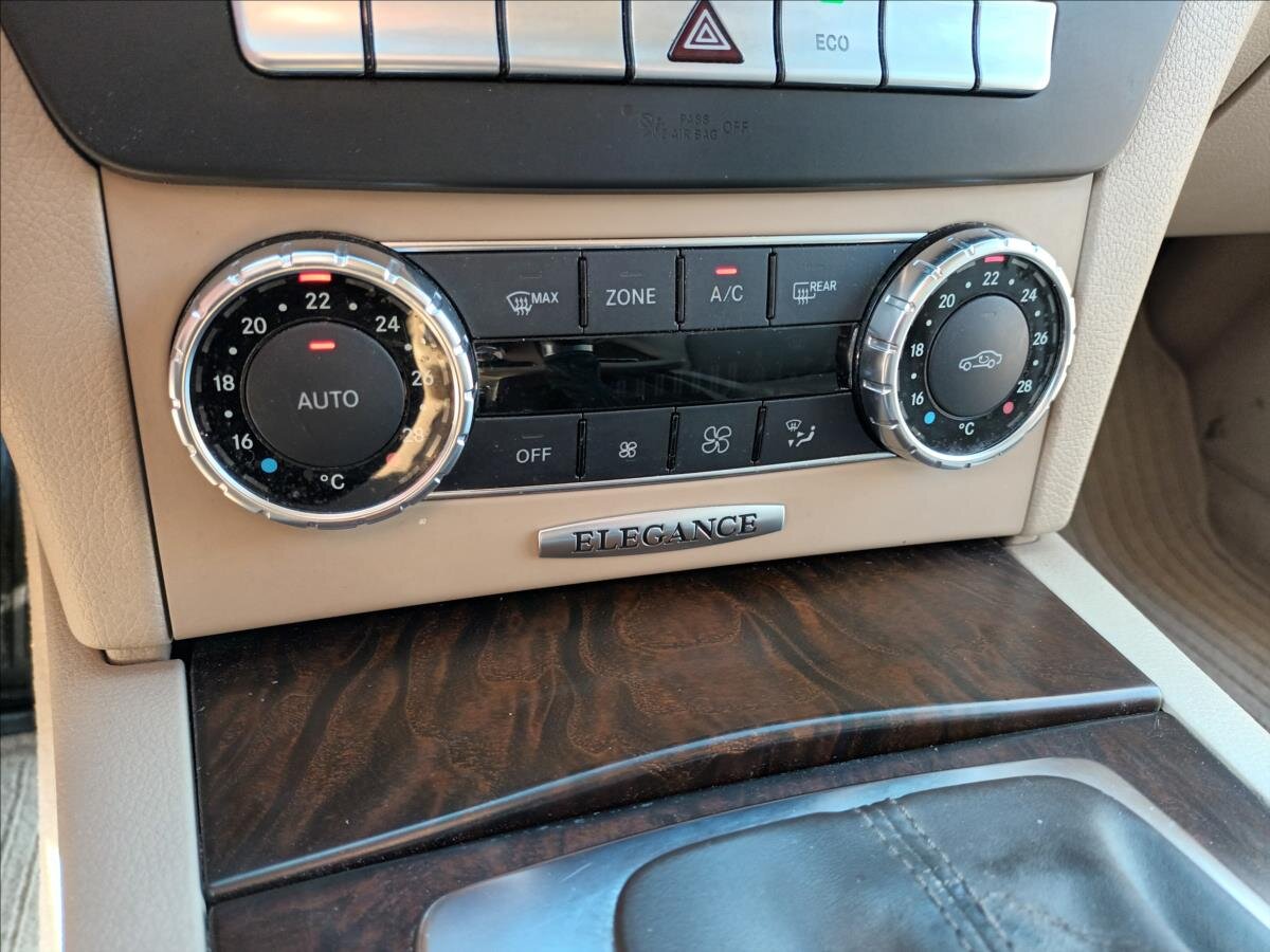 Mercedes-Benz Třídy C Kombi 2,1 l 100 kw