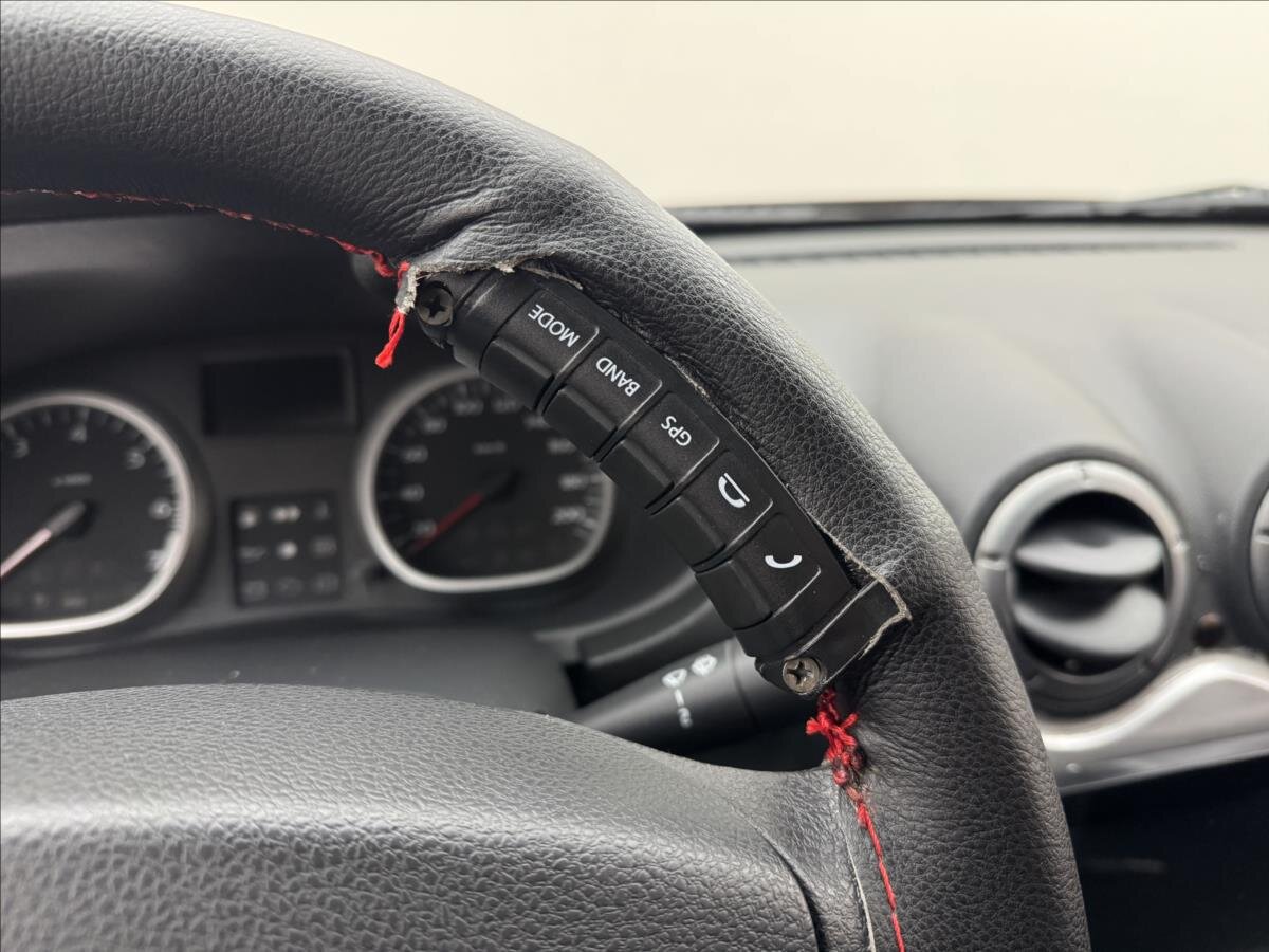 Dacia Duster SUV / Terénní 1,6 l 77 kw