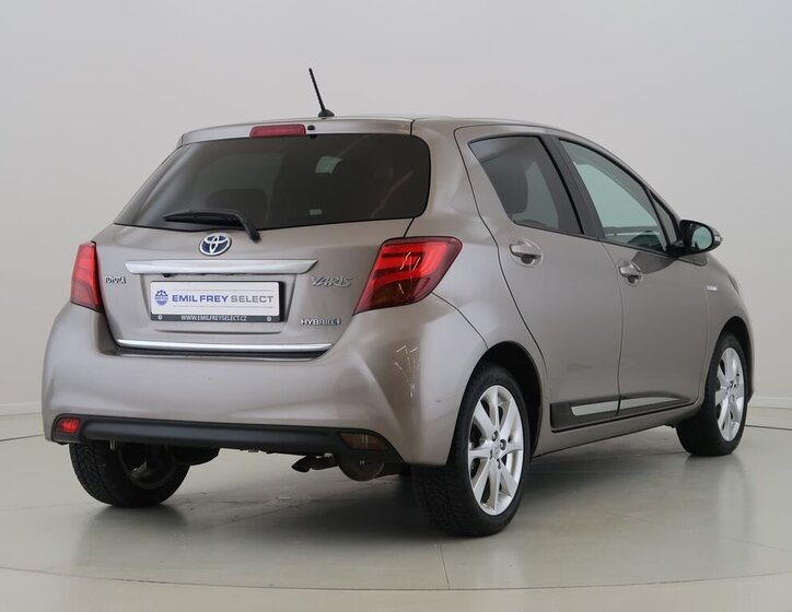 Toyota Yaris Hatchback 1,5 l 54 kw