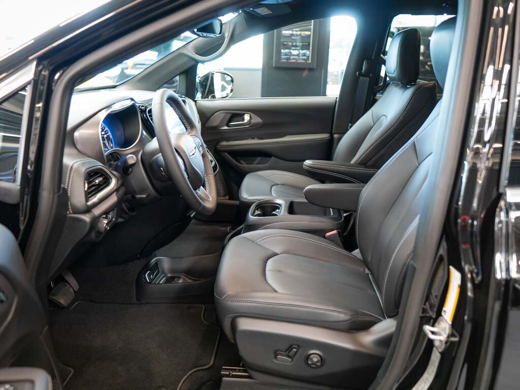 Chrysler Pacifica MPV 3,6 l 221 kw