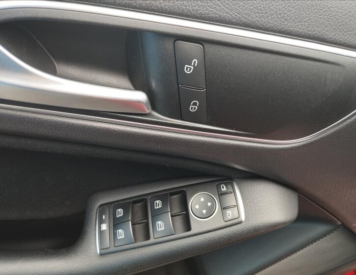 Mercedes-Benz Třídy A Hatchback 1,4 l 66 kw