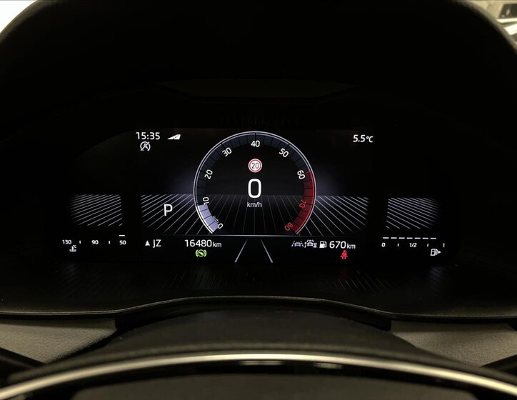 Škoda Scala Hatchback 1,5 l 110 kw