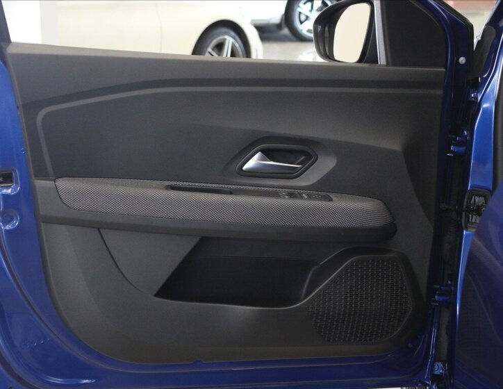 Dacia Sandero Hatchback 999,0 49 kw