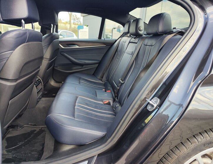 BMW Řada 5 Sedan / Limuzína 3,0 l 250 kw