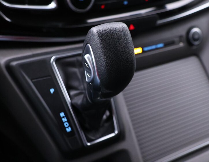 Ford Tourneo Custom Kombi 2,0 l 125 kw