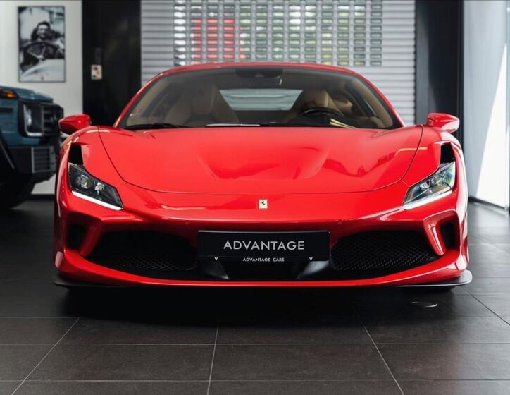 Ferrari Ostatní Kupé 3,9 l 530 kw