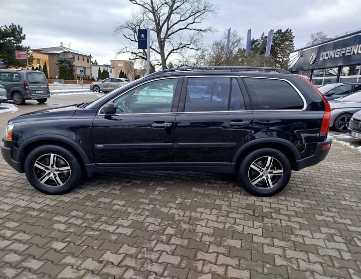 Volvo XC90 SUV / Terénní 2,4 l 136 kw