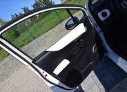 Toyota Yaris Hatchback 998,0 51 kw