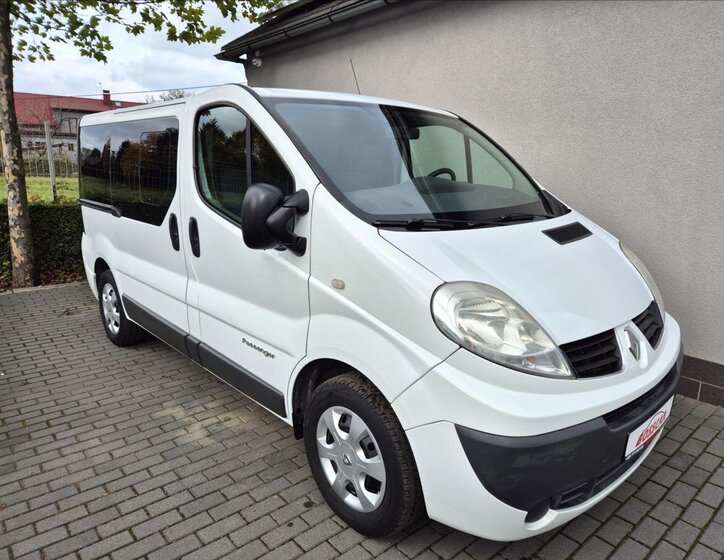 Renault Trafic 9