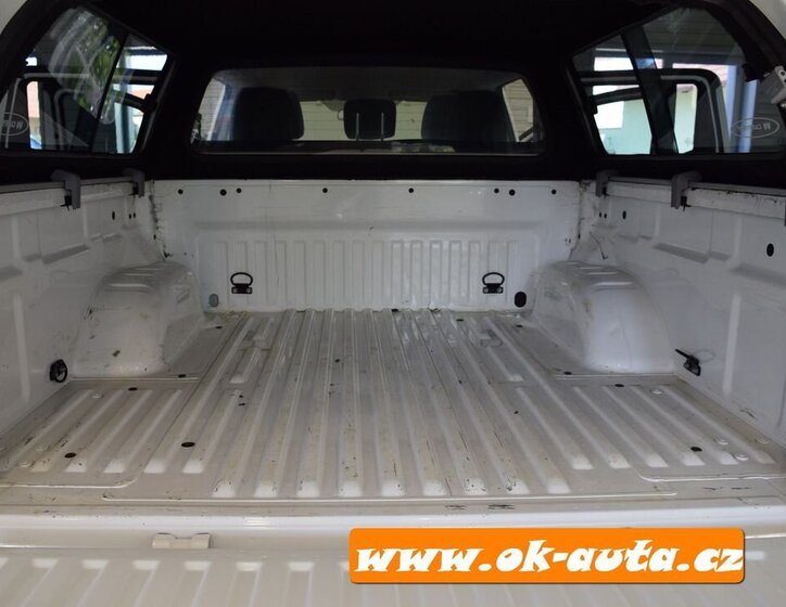 Nissan Navara Pick-up 2,3 l 120 kw