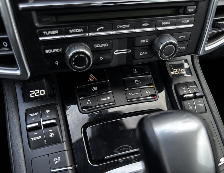 Porsche Cayenne SUV / Terénní 3,0 l 155 kw