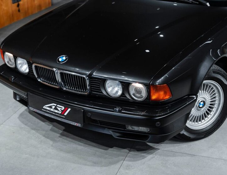 BMW Řada 7 Sedan / Limuzína 5,0 l 220 kw