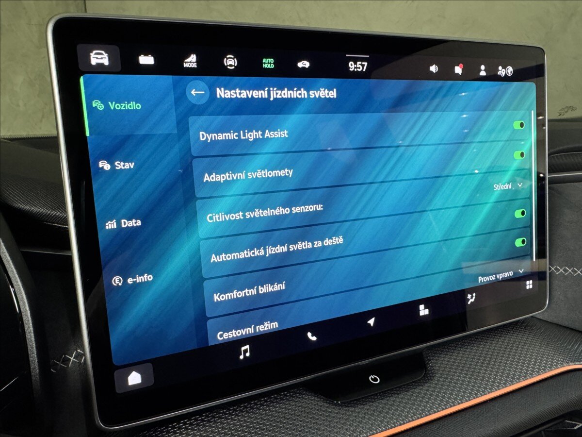 Škoda Kodiaq SUV / Terénní 1,5 l 150 kw