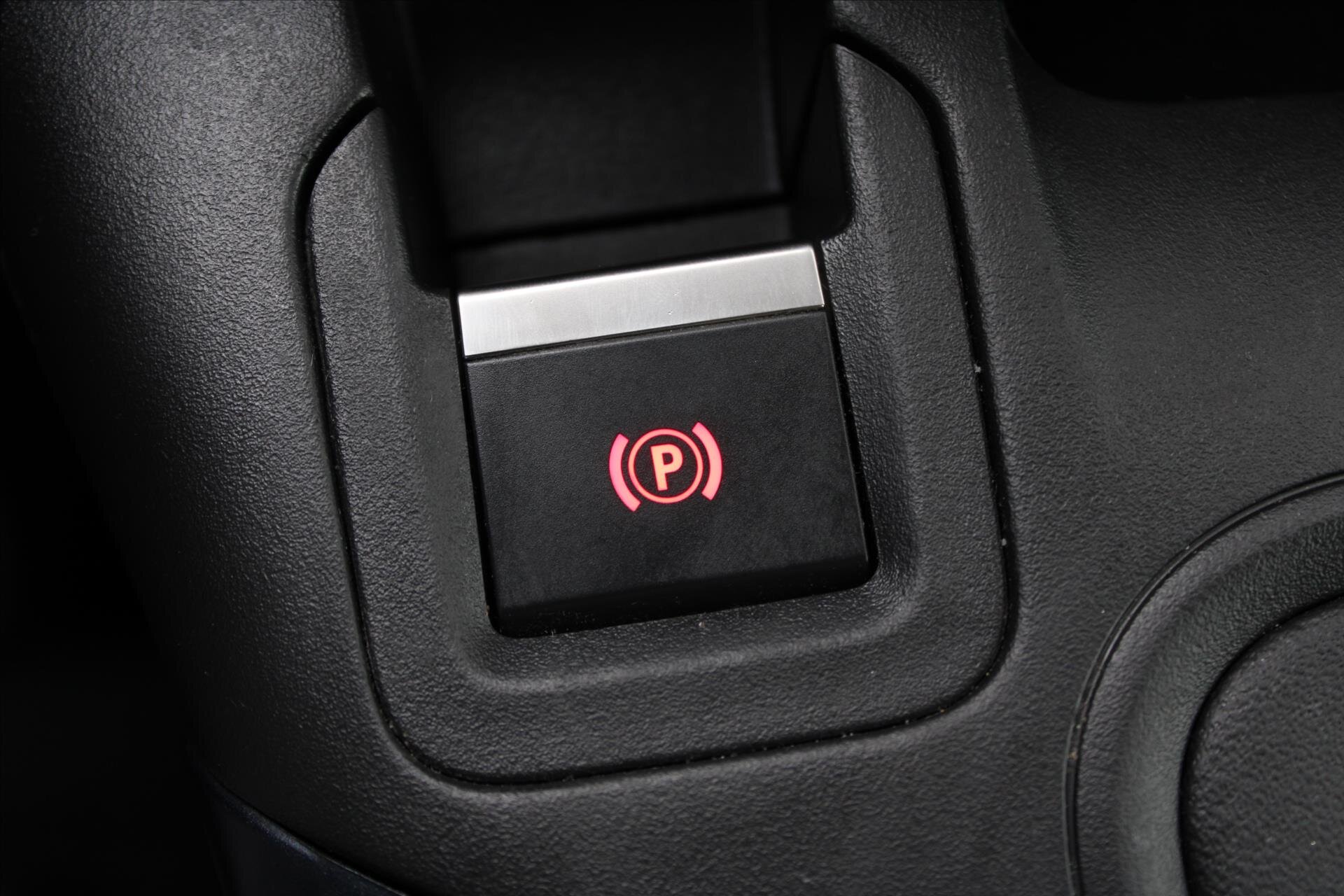 Peugeot Rifter MPV 1,5 l 96 kw