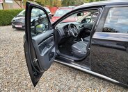Mitsubishi Outlander SUV 2,4 l 165 kw
