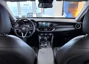 Alfa Romeo Stelvio 17