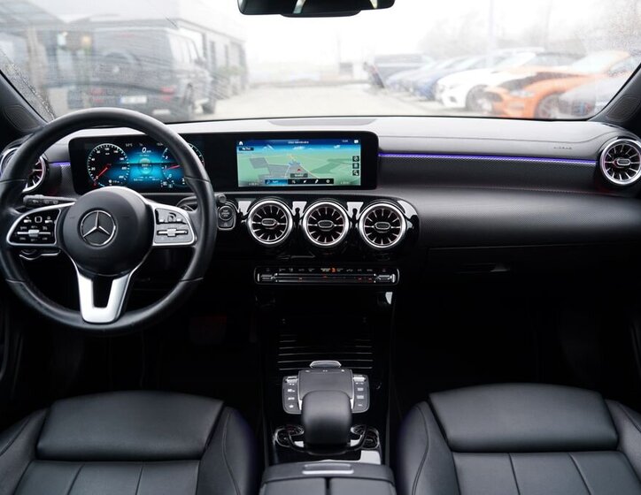 Mercedes-Benz CLA 25