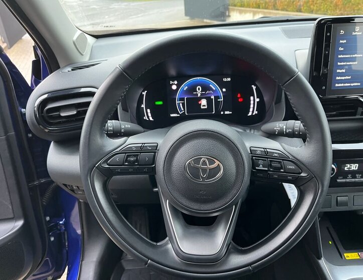 Toyota Yaris Cross 19