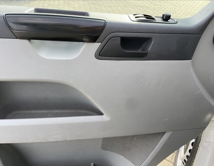 Volkswagen Transporter 19