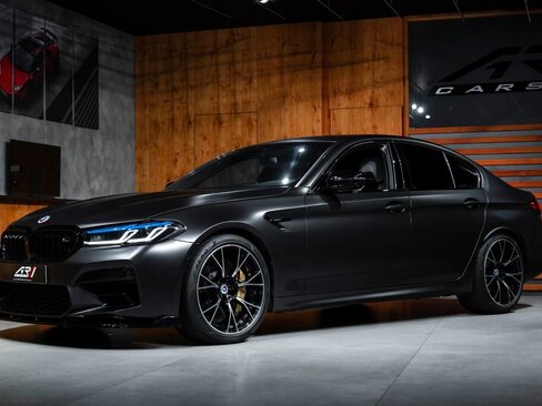 BMW M5 Sedan / Limuzína 4,4 l 460 kw