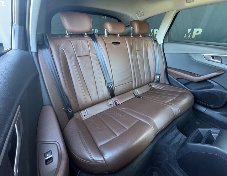 Audi A4 Kombi 2,0 l 110 kw